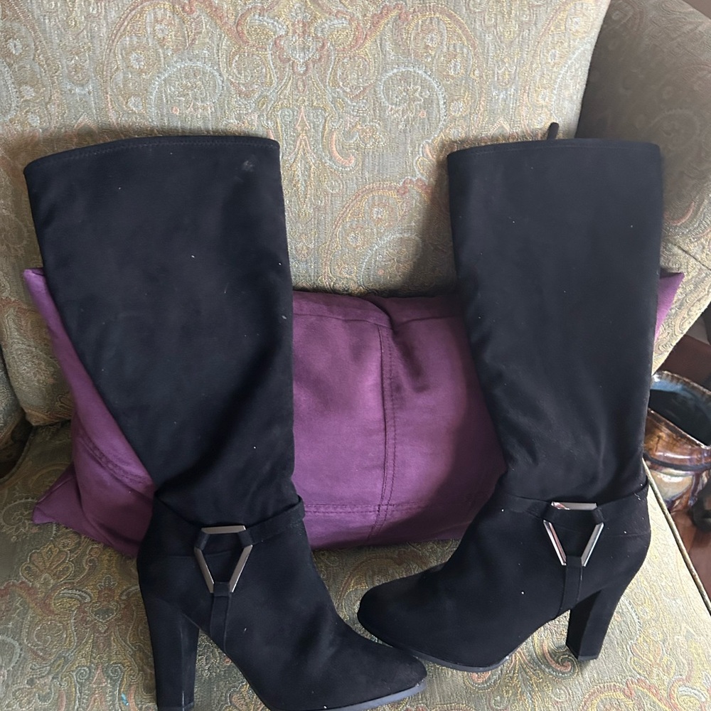 Impo Black Heeled Boots with Geometric Accent